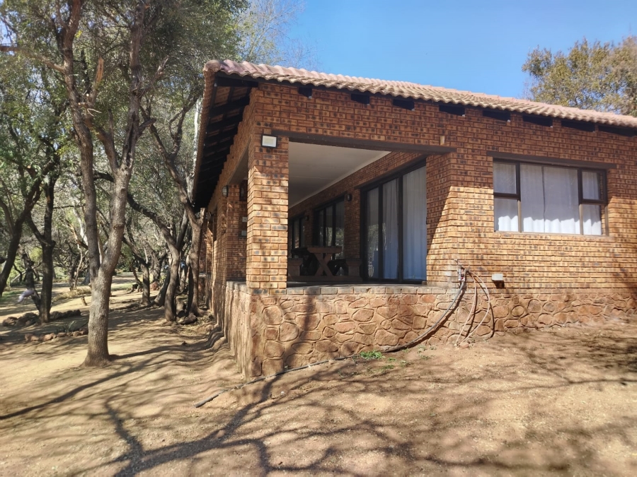 Commercial Property for Sale in Zoutpansdrift A H North West